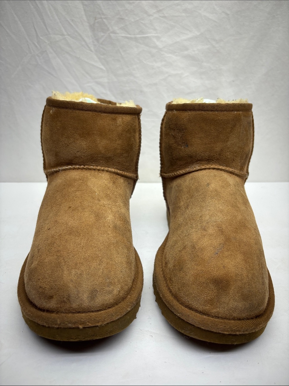 UGG mini short boots, size 7, box 84